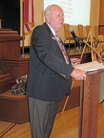 Lindberg addressing meeting.jpg